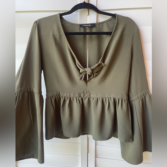 Sugarlips Tops - SUGAR LIPS Olive Green Peplum Bell Sleeve Tie Front Top Sz M